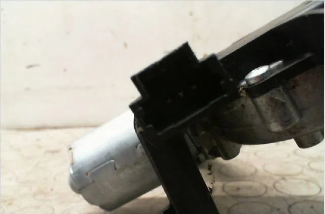 Moteur essuie-glace arrière PEUGEOT 207 Phase 1 01-2006--06-2009 1.4 HDI 70ch occasion