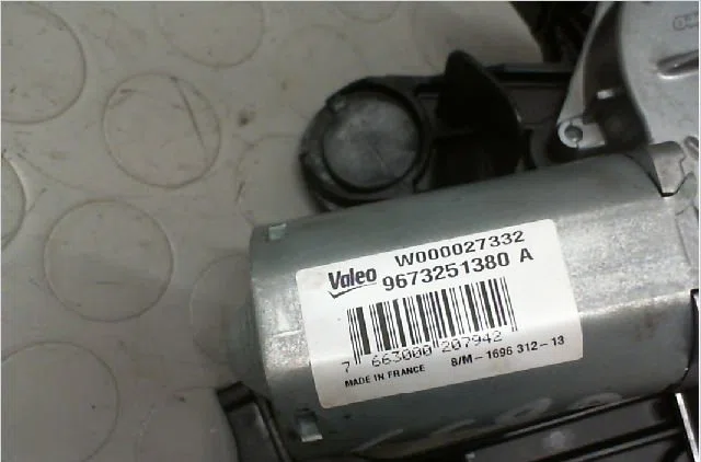 Moteur essuie-glace arrière PEUGEOT 208 208 Phase 1 2012-03-01--2015-09-30 1.6 E-HDI 92ch occasion