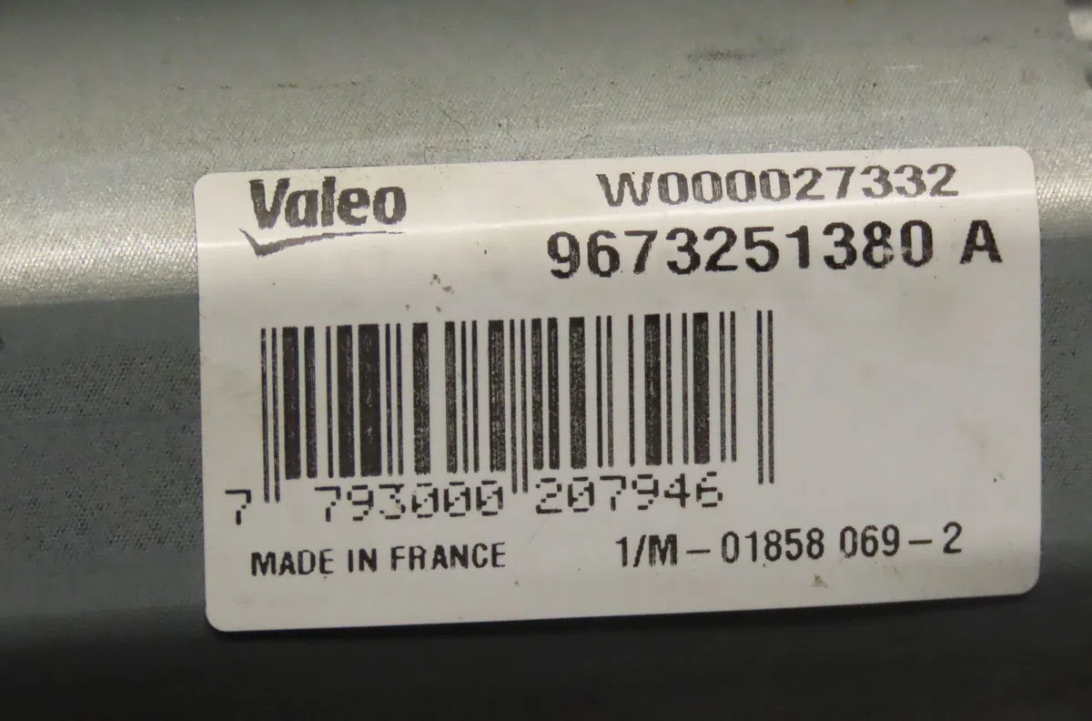 Moteur essuie-glace arrière Peugeot 208 I (CA_, CC_) 1.6 hdi (2012) 5 portes occasion