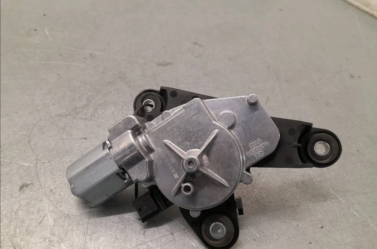 Moteur essuie-glace arrière Peugeot 208 II (UB_, UP_, UW_, UJ_) 1.5 bluehdi 100 (2019) occasion