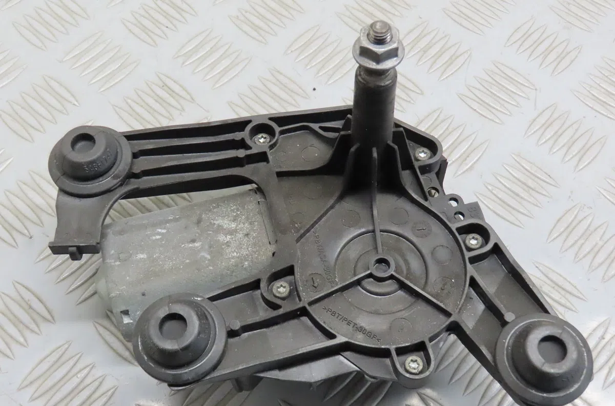 Moteur essuie-glace arrière Peugeot 3008 Monospace (0U_) 2.0 hdi 150 - bluehdi 150 (2009-2016) 5 portes occasion