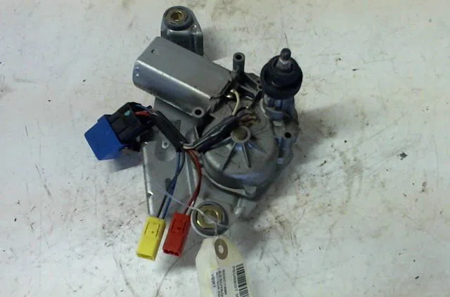 Moteur essuie-glace arrière PEUGEOT 306 1999 occasion