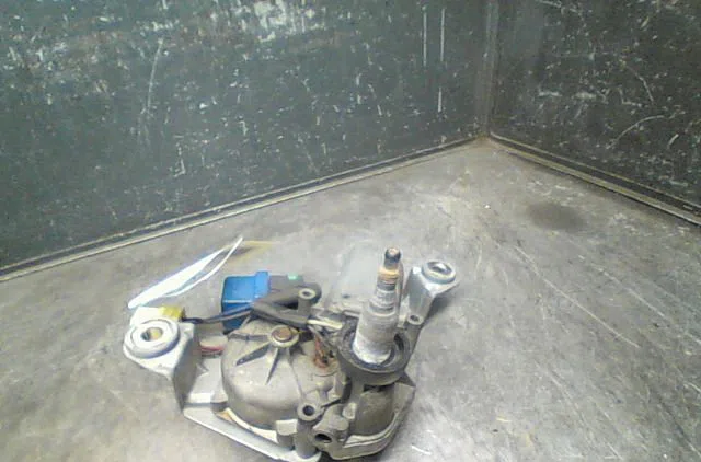 Moteur essuie-glace arrière Peugeot 306 3-5 portes (7A, 7C, N3, N5) 1.9 d (1994-2001) occasion