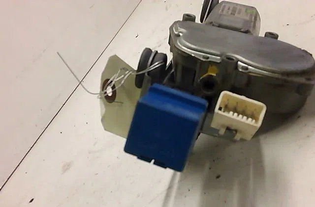 Moteur essuie-glace arrière PEUGEOT 306 occasion