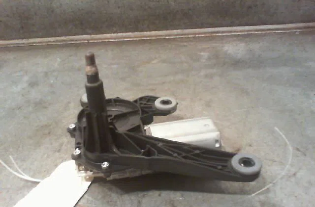 Moteur essuie-glace arrière Peugeot 307 Break (3E) 2.0 (2002-2005) occasion