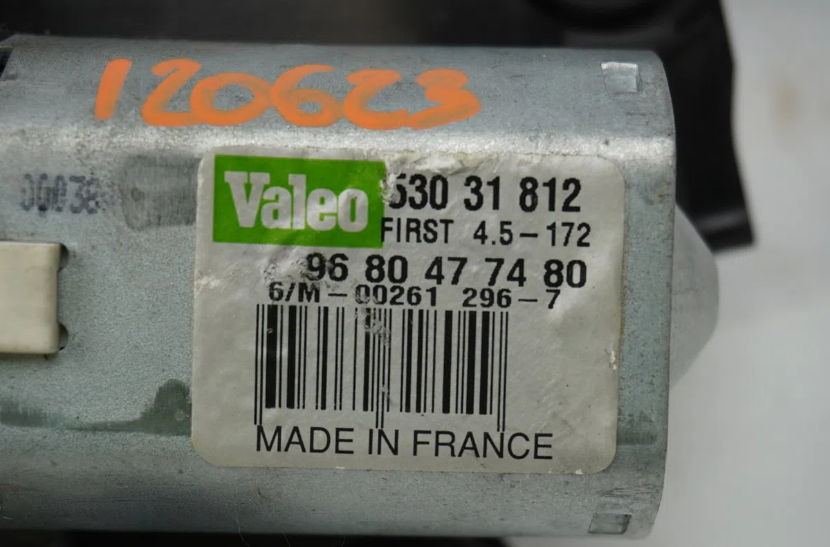Moteur essuie-glace arrière Peugeot 308 I (4A_, 4C_) 1.6 hdi (2007-2014) 5 portes occasion