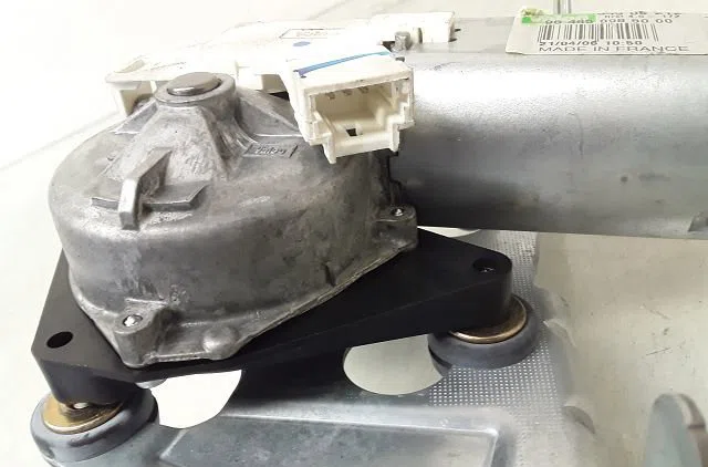 Moteur essuie-glace arrière PEUGEOT 407 2006 occasion