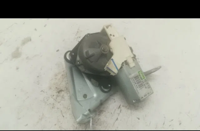 Moteur essuie-glace arrière Peugeot 407 SW (6E_) 1.6 hdi 110 (2004-2010) 5 portes occasion