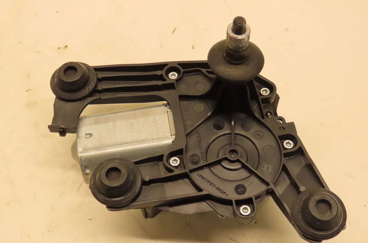 Moteur essuie-glace arrière Peugeot 5008 (0U_, 0E_) 2.0 hdi (2009-2017) occasion