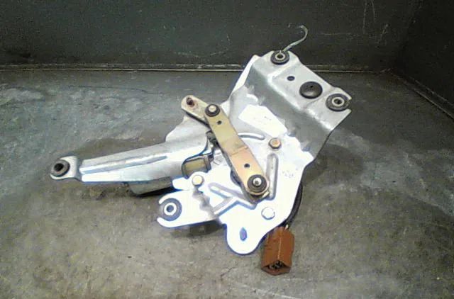 Moteur essuie-glace arrière Peugeot PARTNER Camionnette-Monospace (5_, G_) 2.0 hdi (2000-2008) 3 portes occasion