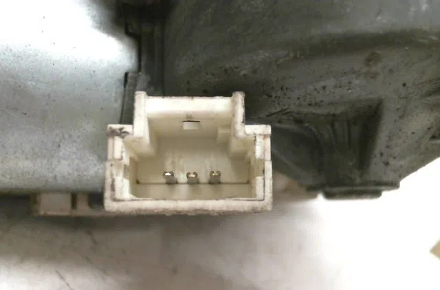 Moteur essuie-glace arrière RENAULT CLIO 1.5 DCI 80 PRIVILEGE occasion