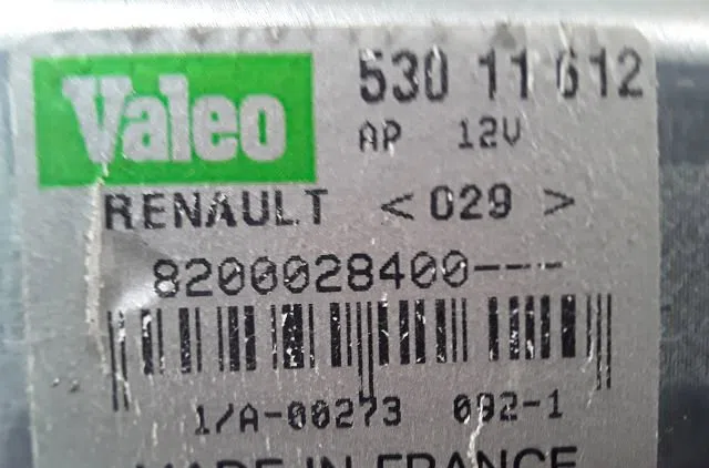 Moteur essuie-glace arrière Renault CLIO II (BB_, CB_) 1.2 16v (bb05, bb0w, bb11, bb27, bb2t, bb2u, bb2v, cb05,... (2001