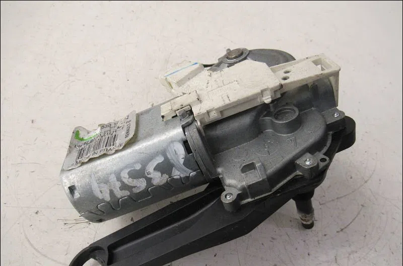Moteur essuie-glace arrière Renault CLIO II (BB_, CB_) 1.2 (bb0a, bb0f, bb10, bb1k, bb28, bb2d, bb2h, cb0a,... (1998-201