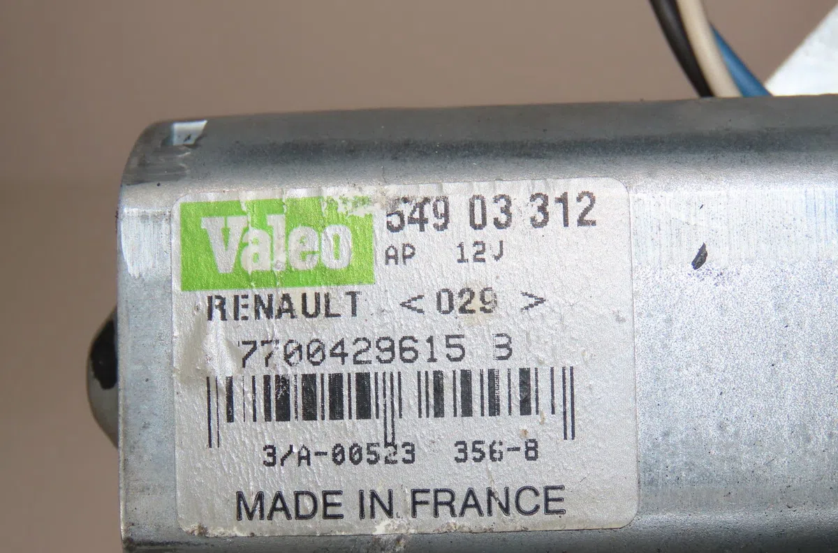 Moteur essuie-glace arrière Renault CLIO II (BB_, CB_) 1.6 16v (bb01, bb0h, bb0t, bb14, bb1d, bb1r, bb2kl, bb3g... (1998