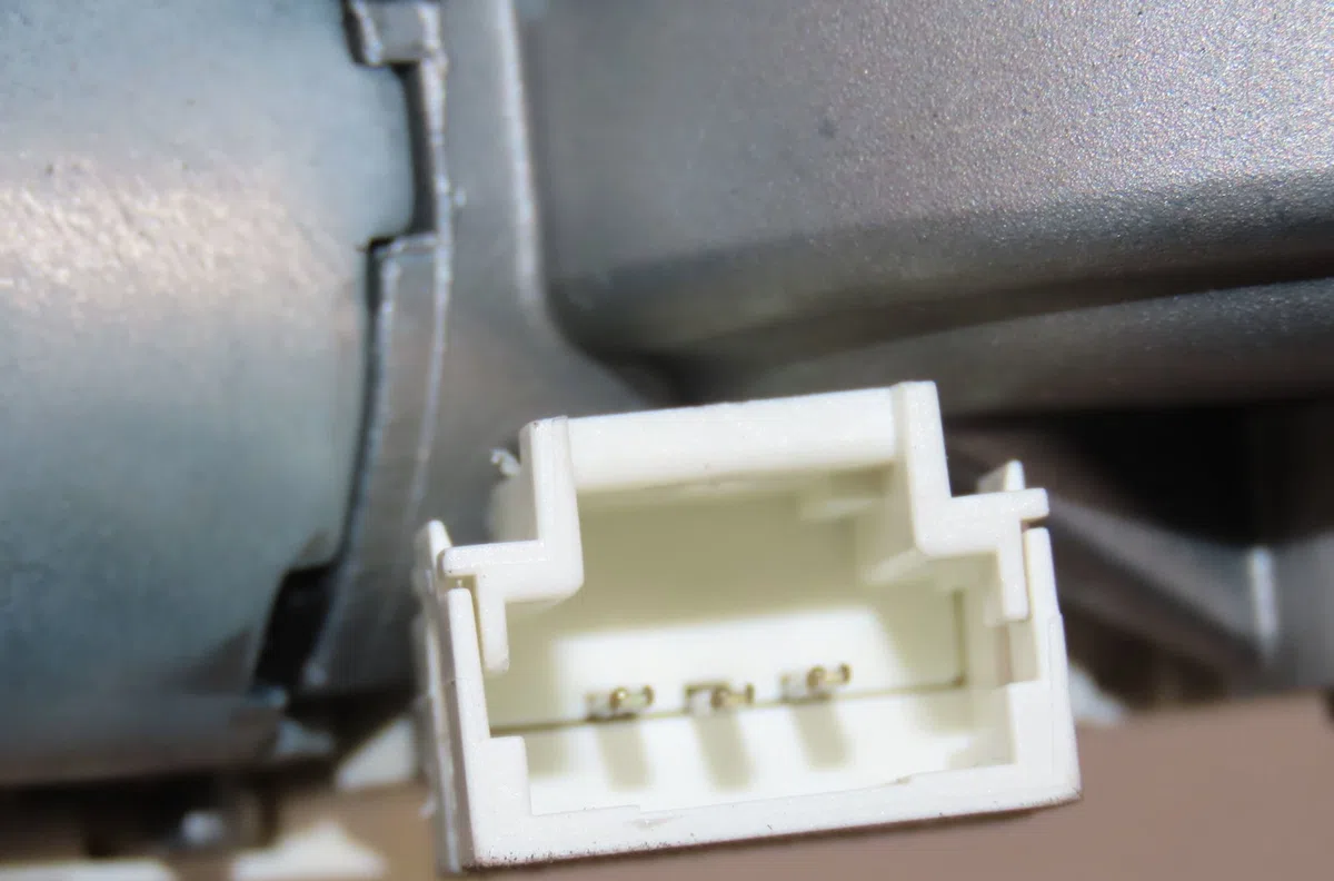 Moteur essuie-glace arrière Renault CLIO III (BR0-1, CR0-1) 1.2 16v hi-flex (br1u, cr1u) (2008-2014) occasion