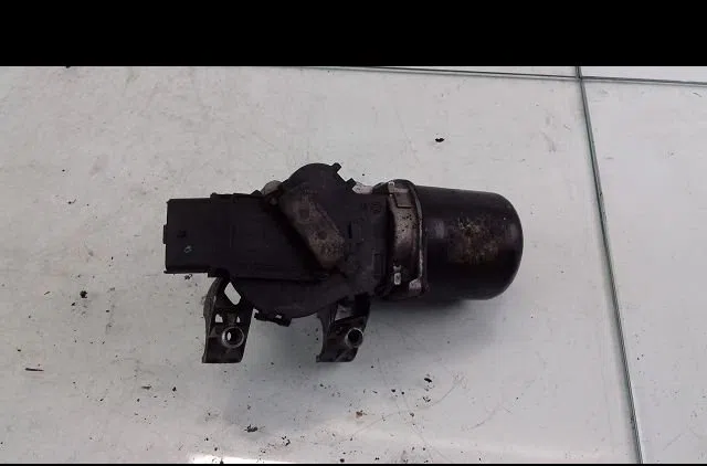 Moteur essuie-glace arrière Renault CLIO III (BR0-1, CR0-1) 1.4 16v (2005-2012) occasion