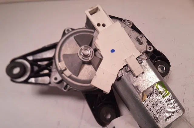 Moteur essuie-glace arrière Renault CLIO III (BR0-1, CR0-1) 1.5 dci (2010-2014) 5 portes occasion