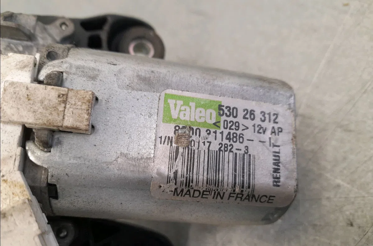 Moteur essuie-glace arrière RENAULT CLIO III occasion