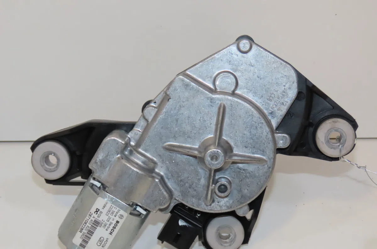 Moteur essuie-glace arrière Renault CLIO V (B7_) 1.0 sce 65 (b7mg) (2021) occasion