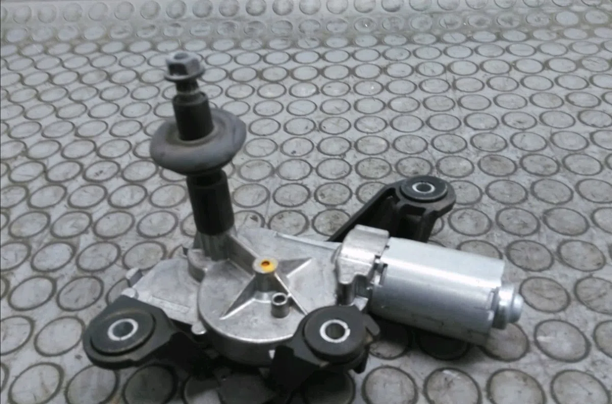 Moteur essuie-glace arrière Renault GRAND SCÉNIC III (JZ0-1_) 1.5 dci (2009) 5 portes occasion