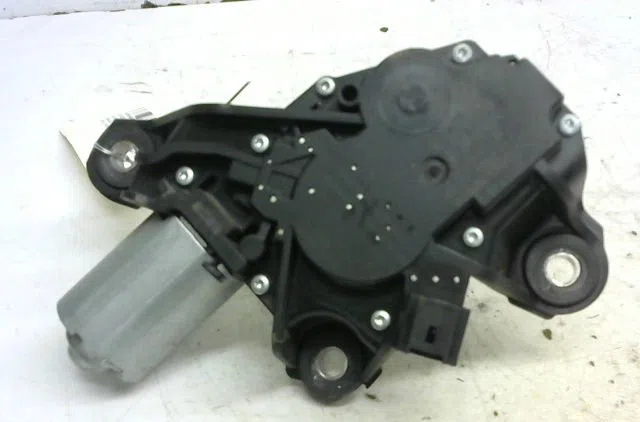 Moteur essuie-glace arrière Renault KANGOO - GRAND KANGOO II (KW0-1_) 1.5 dci 75 (kw07, kw10, kw04) (2012) occasion