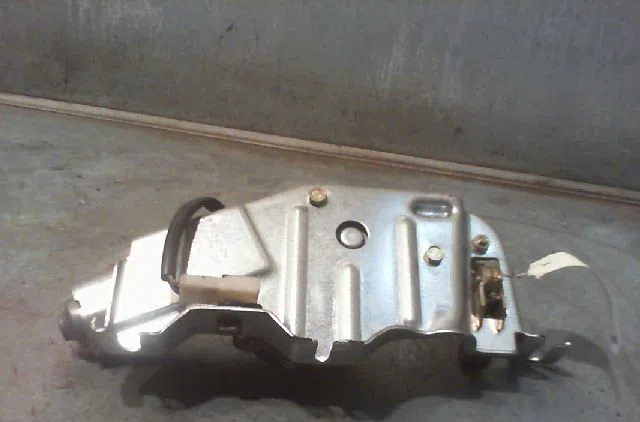 Moteur essuie-glace arrière RENAULT LAGUNA 2000 occasion