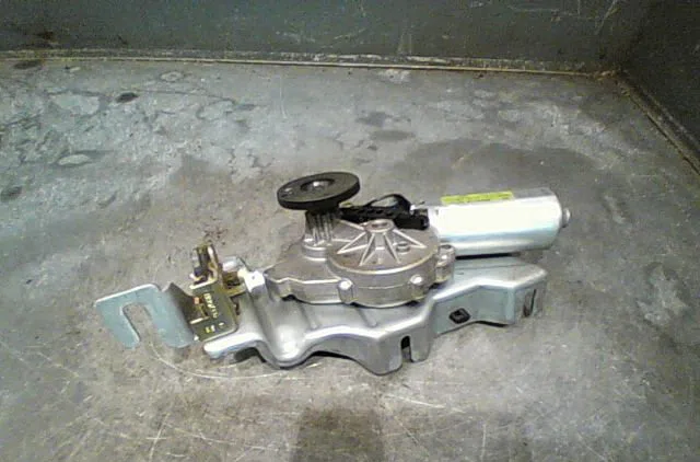 Moteur essuie-glace arrière Renault LAGUNA I Nevada (K56_) 1.6 16v (k568) (1997-2001) occasion
