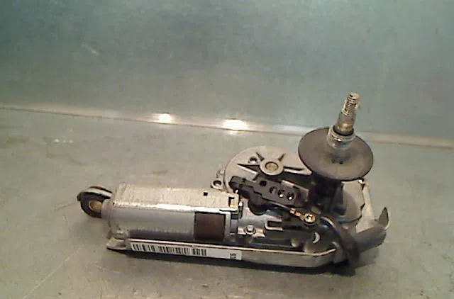 Moteur essuie-glace arrière RENAULT MEGANE 1999 occasion