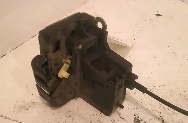 Moteur essuie-glace arrière RENAULT MEGANE I 2000 occasion