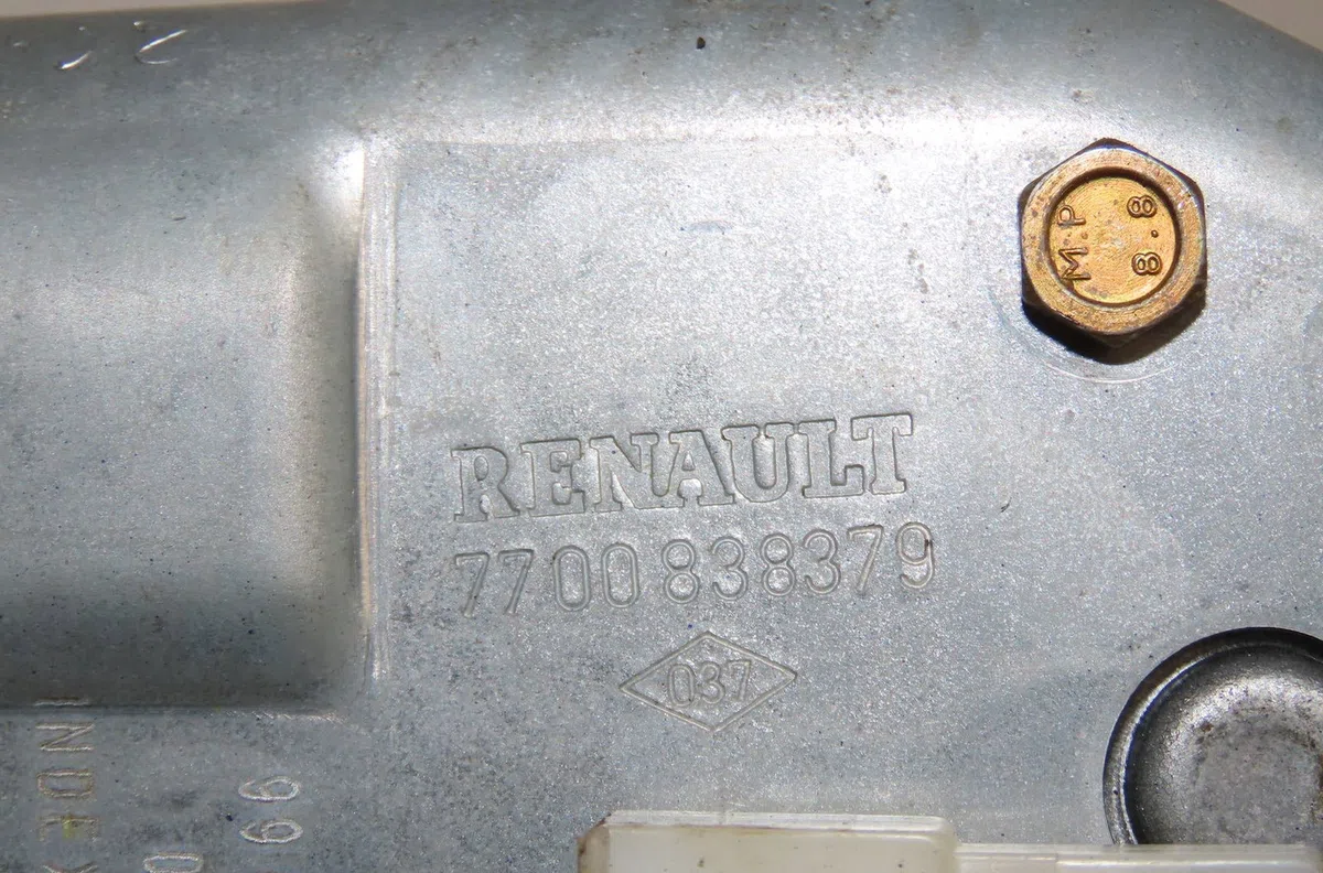 Moteur essuie-glace arrière Renault MEGANE I Coupé (DA0-1_) 1.6 16v (da0b, da04, da11) (1999-2003) 2 portes occasion