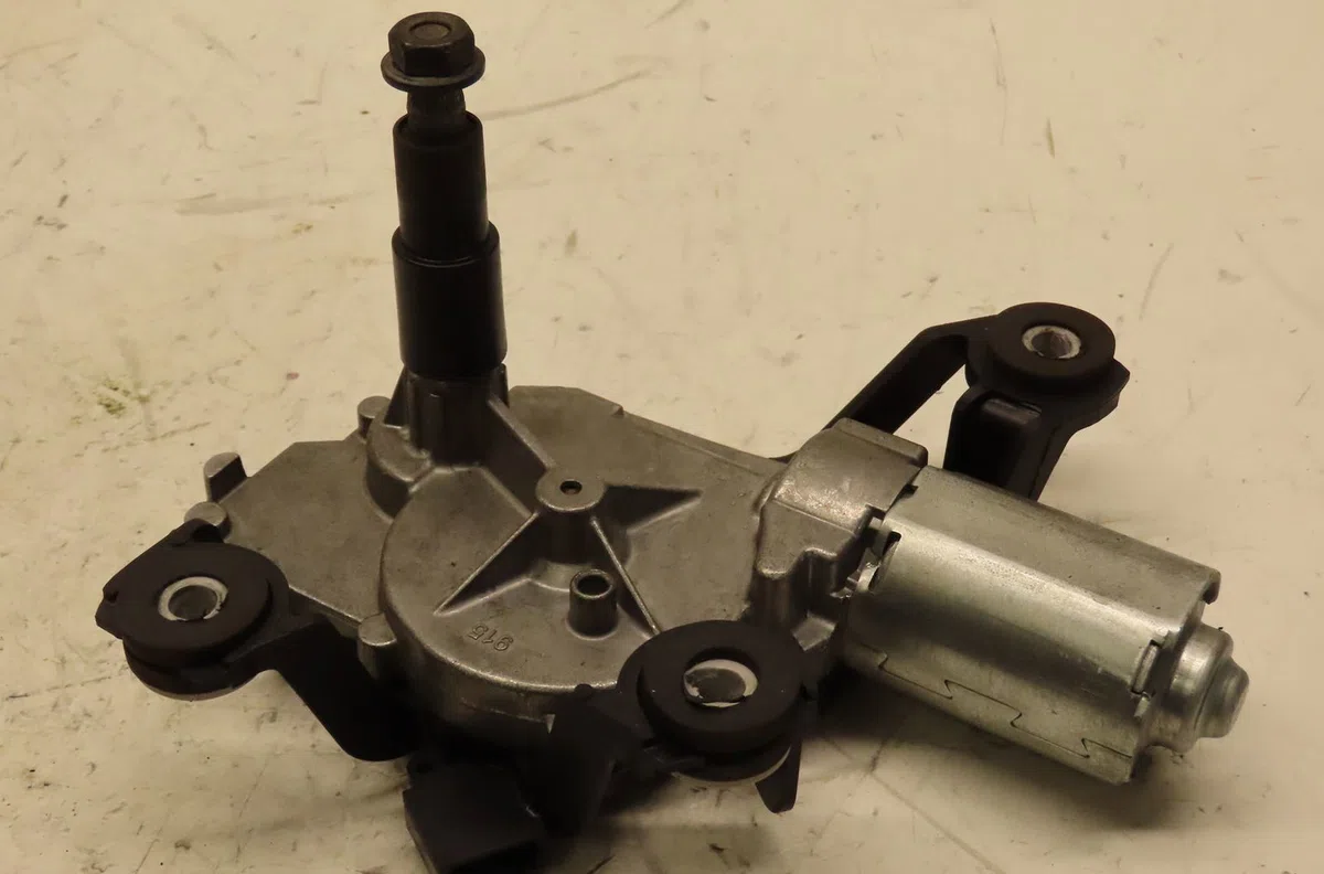 Moteur essuie-glace arrière Renault MEGANE II (BM0-1_, CM0-1_) 1.5 dci (bm1e, cm1e) (2005-2008) occasion