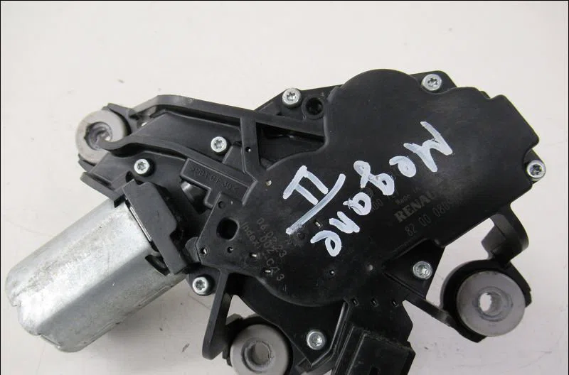Moteur essuie-glace arrière Renault MEGANE II (BM0-1_, CM0-1_) 1.9 dci (bm0g, cm0g) (2002-2008) 5 portes occasion