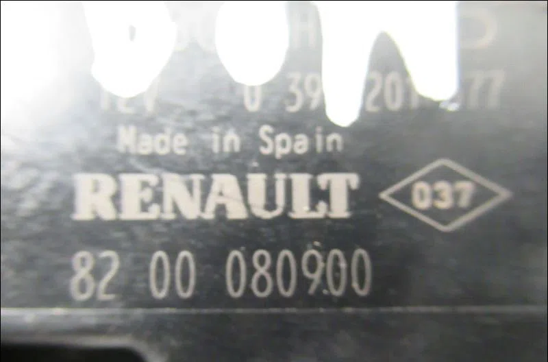 Moteur essuie-glace arrière Renault MEGANE II (BM0-1_, CM0-1_) 1.9 dci (bm0g, cm0g) (2002-2008) 5 portes occasion