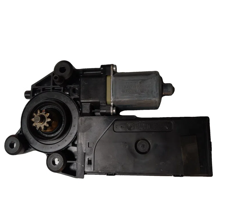 MOTEUR ESSUIE-GLACE ARRIERE RENAULT MEGANE III 287100007R