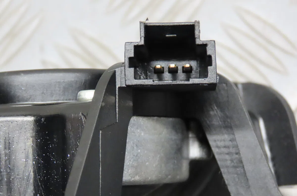 Moteur essuie-glace arrière Renault MEGANE III Coupé (DZ0-1_) 1.5 dci (dz09, dz0d, dz1f, dz1g, dz14, dz29) (2009-2015) 3