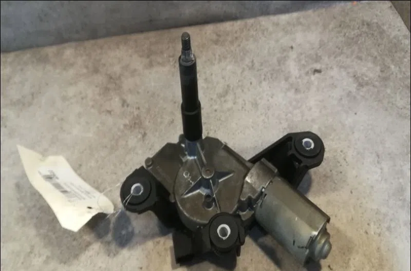 Moteur essuie-glace arrière Renault MEGANE III Grandtour (KZ0-1) 1.6 dci (kz00, kz12, kz13) (2011) occasion