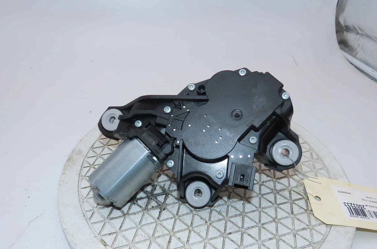 Moteur essuie-glace arrière RENAULT MEGANE III occasion