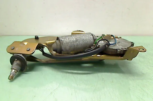 Moteur essuie-glace arrière RENAULT R19 1992 occasion