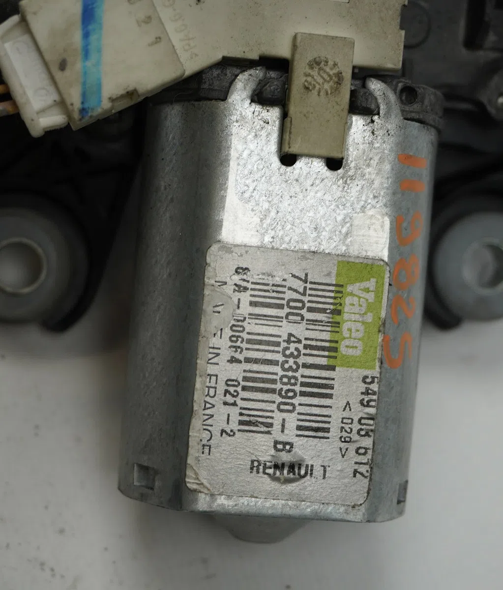 Moteur essuie-glace arrière Renault SCÉNIC I Monospace (JA0-1_, FA0_) 1.9 dci (ja05, ja1f) (1999-2003) 5 portes occasion