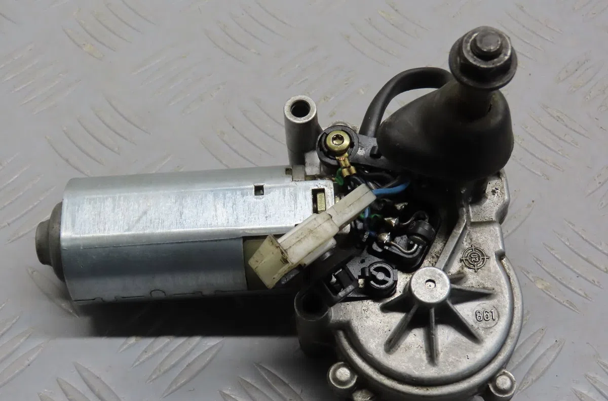 Moteur essuie-glace arrière Renault TWINGO I (C06_) 1.2 16v (c06c, c06d, c06k) (2001-2007) 3 portes occasion
