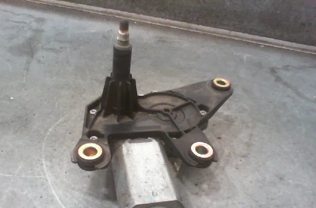 Moteur essuie-glace arrière Renault VEL SATIS (BJ0_) 3.5 v6 (bj0r, bj0v, bj0u) (2002) occasion