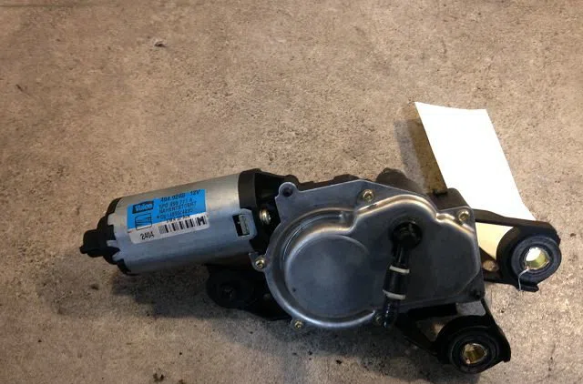 Moteur essuie-glace arrière Seat ALTEA (5P1) 1.9 tdi (2004) 5 portes occasion
