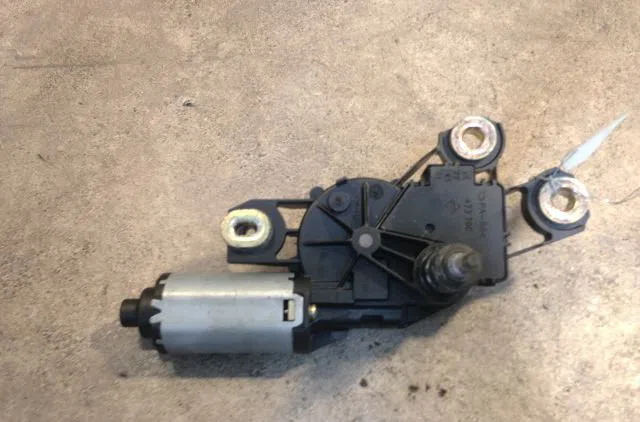 Moteur essuie-glace arrière Seat ALTEA (5P1) 1.9 tdi (2004) 5 portes occasion