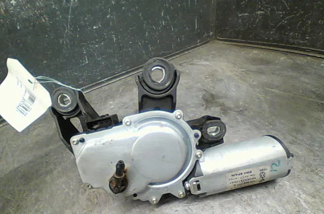 Moteur essuie-glace arrière SKODA OCTAVIA 2000 occasion