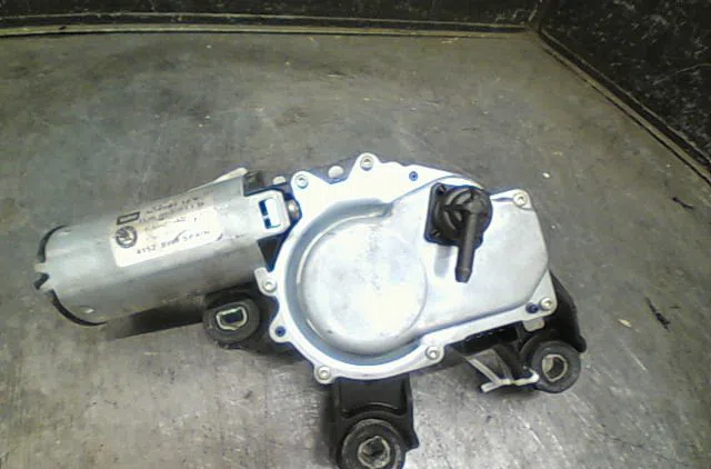 Moteur essuie-glace arrière SKODA OCTAVIA 2002 occasion