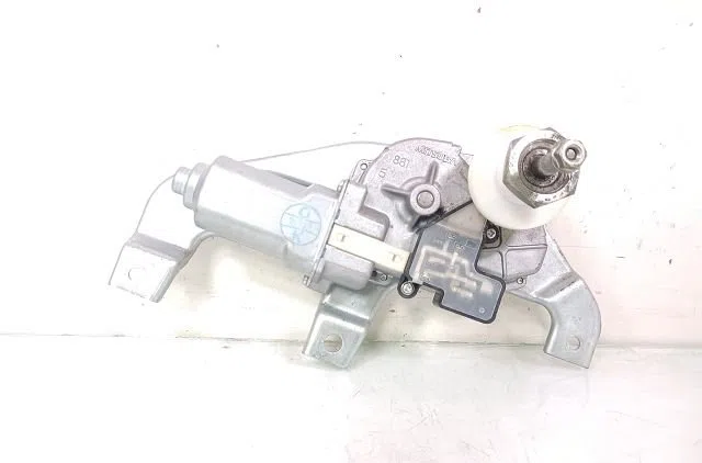 Moteur essuie-glace arrière Suzuki SWIFT III (MZ, EZ) 1.3 ddis (rs 413d) (2005) occasion