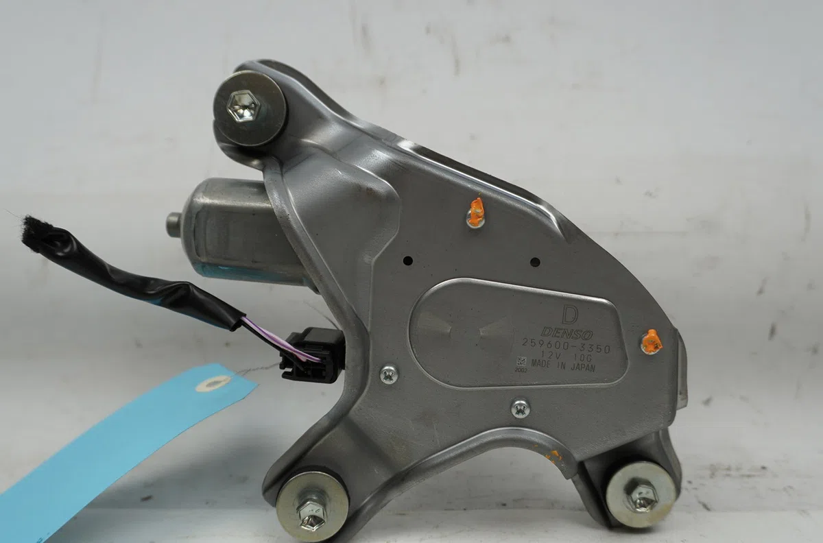 Moteur essuie-glace arrière Suzuki SWIFT V (AZ) 1.2 hybrid (mild hybrid) (a2l412) (2020) 5 portes occasion
