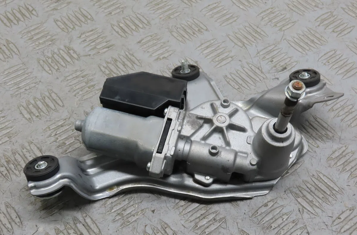 Moteur essuie-glace arrière Toyota AVENSIS Break (_T27_) 1.6 d4-d (wwt270_) (2015-2018) occasion