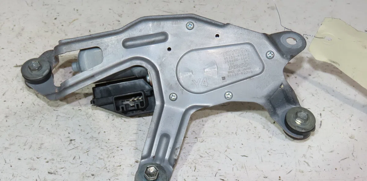Moteur essuie-glace arrière Toyota AYGO X (_B7_) 1.0 vvt-i (kgb70) (2022) occasion