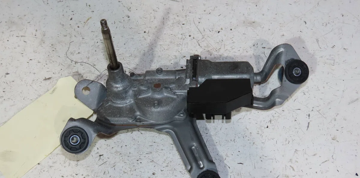 Moteur essuie-glace arrière Toyota AYGO X (_B7_) 1.0 vvt-i (kgb70) (2022) occasion